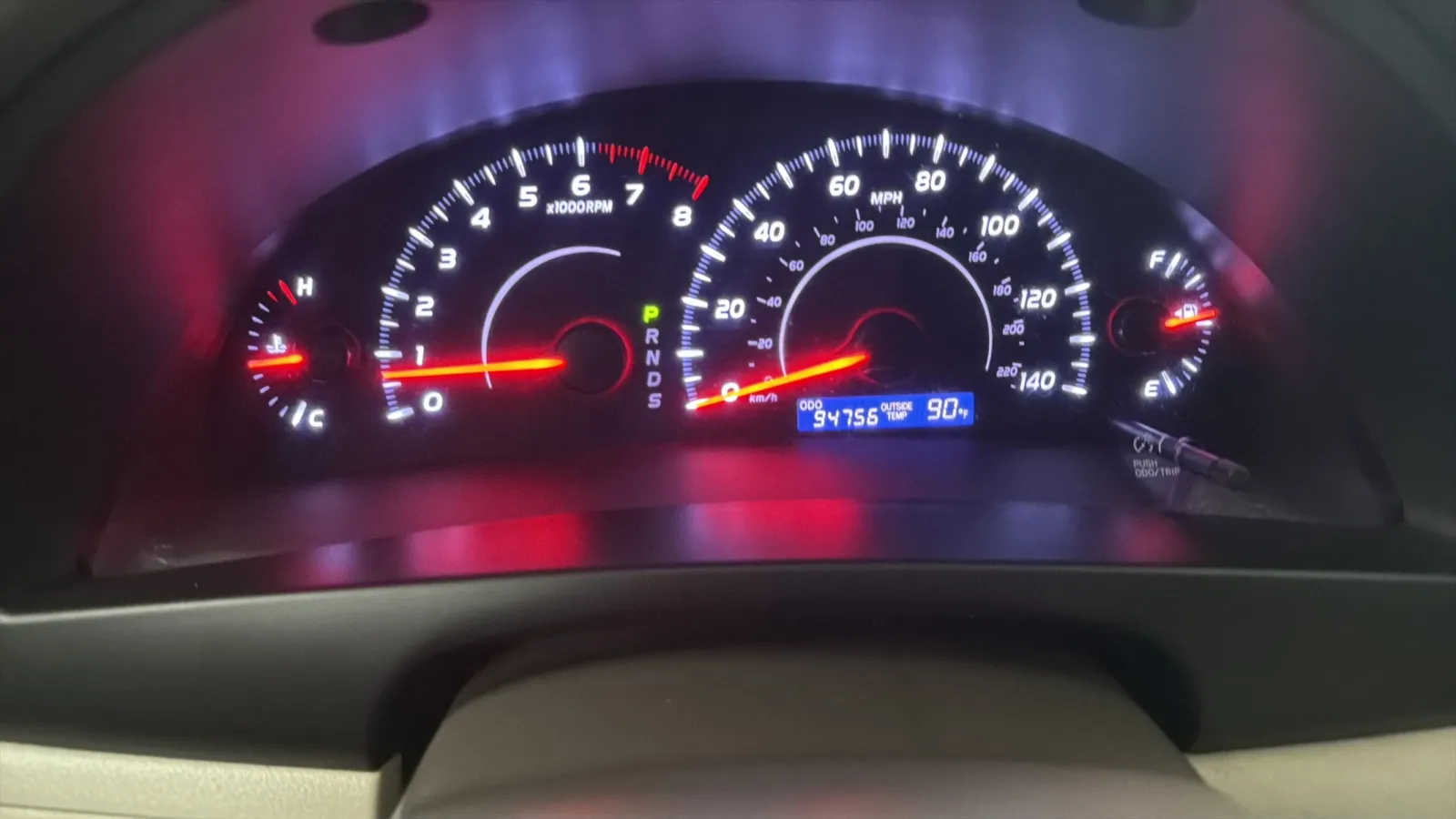Toyota Camry photo 12
