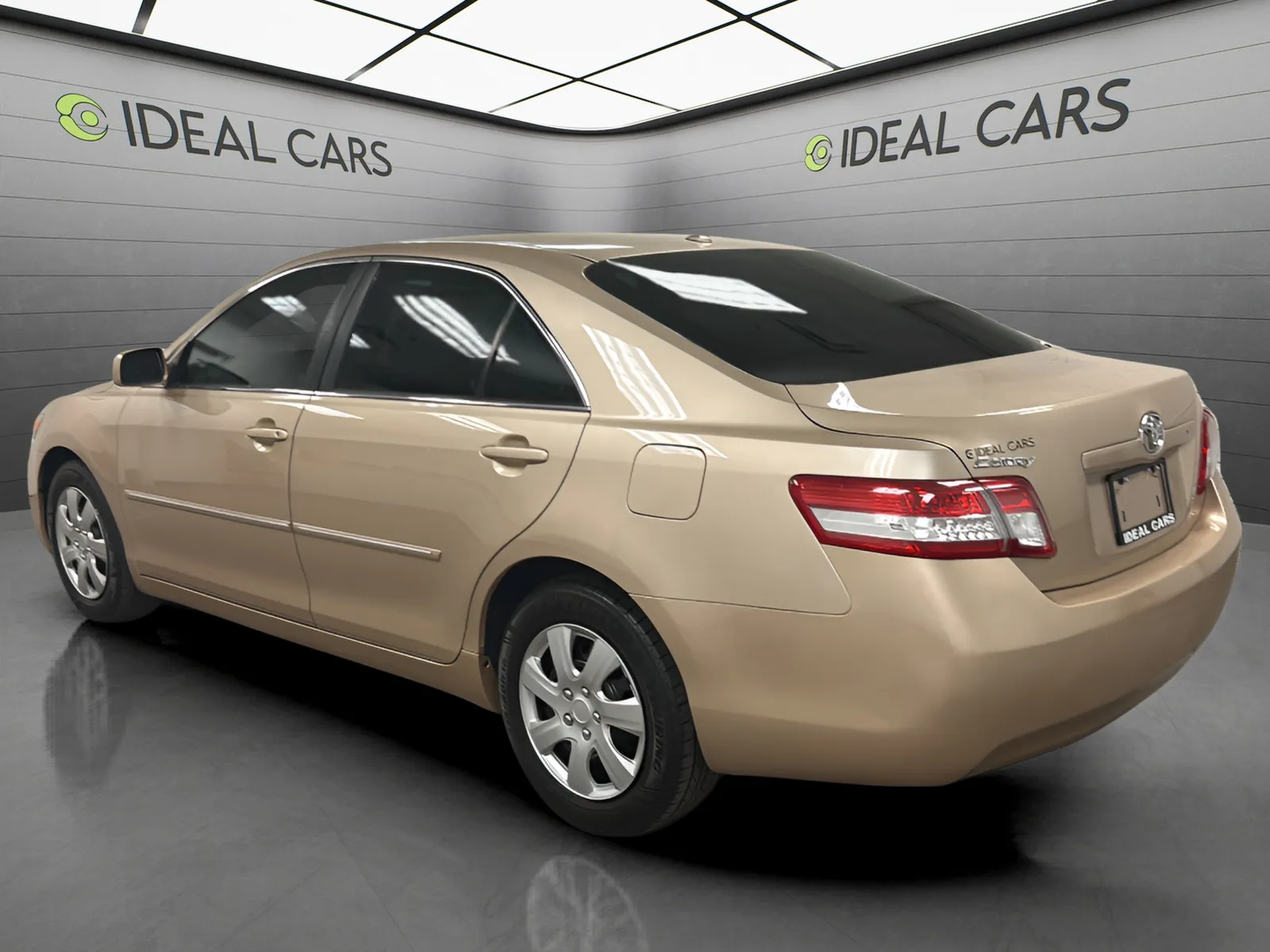 Toyota Camry photo 7