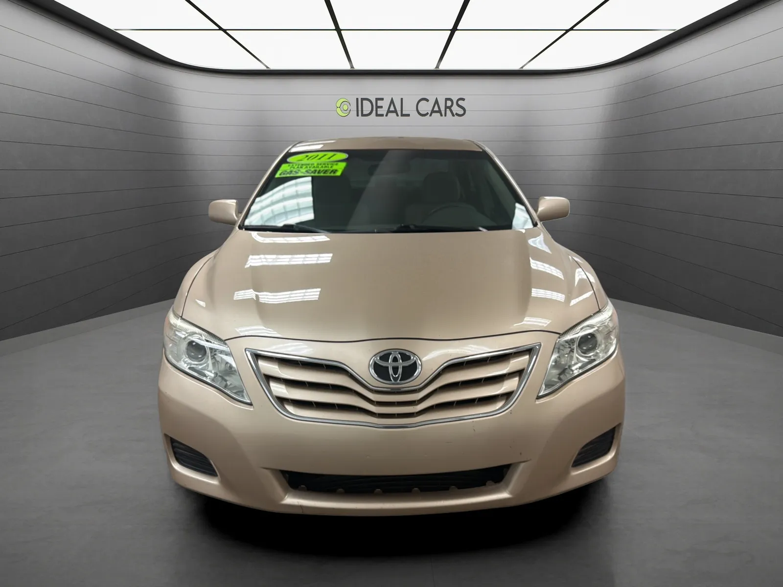 Toyota Camry photo 2