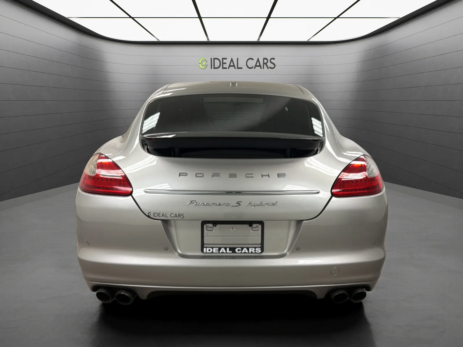Porsche Panamera photo 6