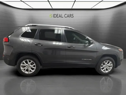 More photos of 2018 Jeep Cherokee Latitude Plus at Ideal Cars - Main Street, AZ