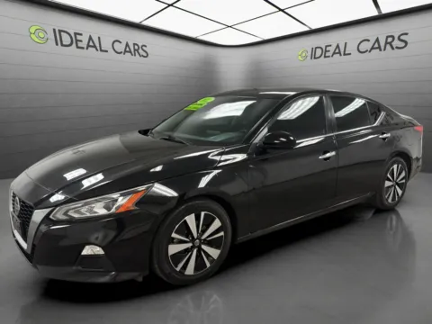 Black 2022 Nissan Altima 2.5 SV for sale in Mesa, AZ
