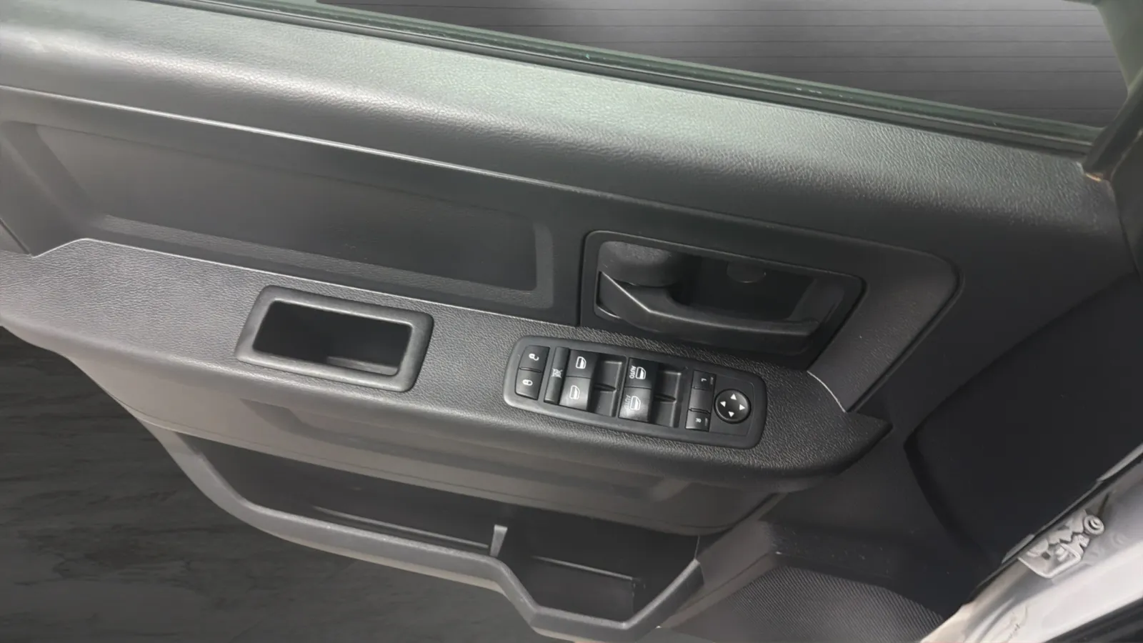 Ram 1500 photo 16