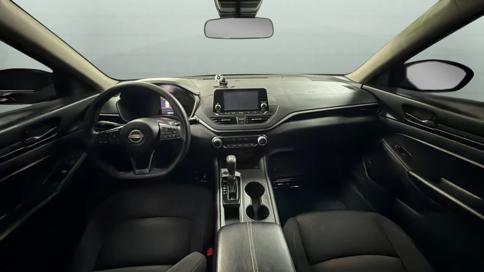 Nissan Altima photo 9