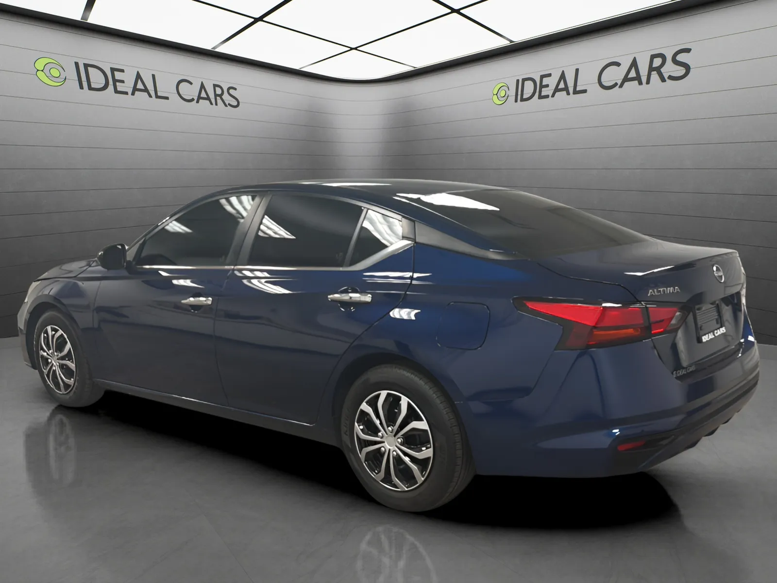 Nissan Altima photo 7