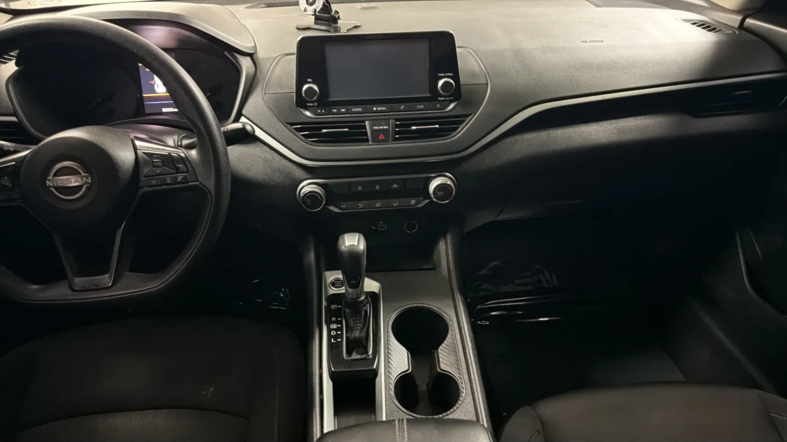 Nissan Altima photo 16