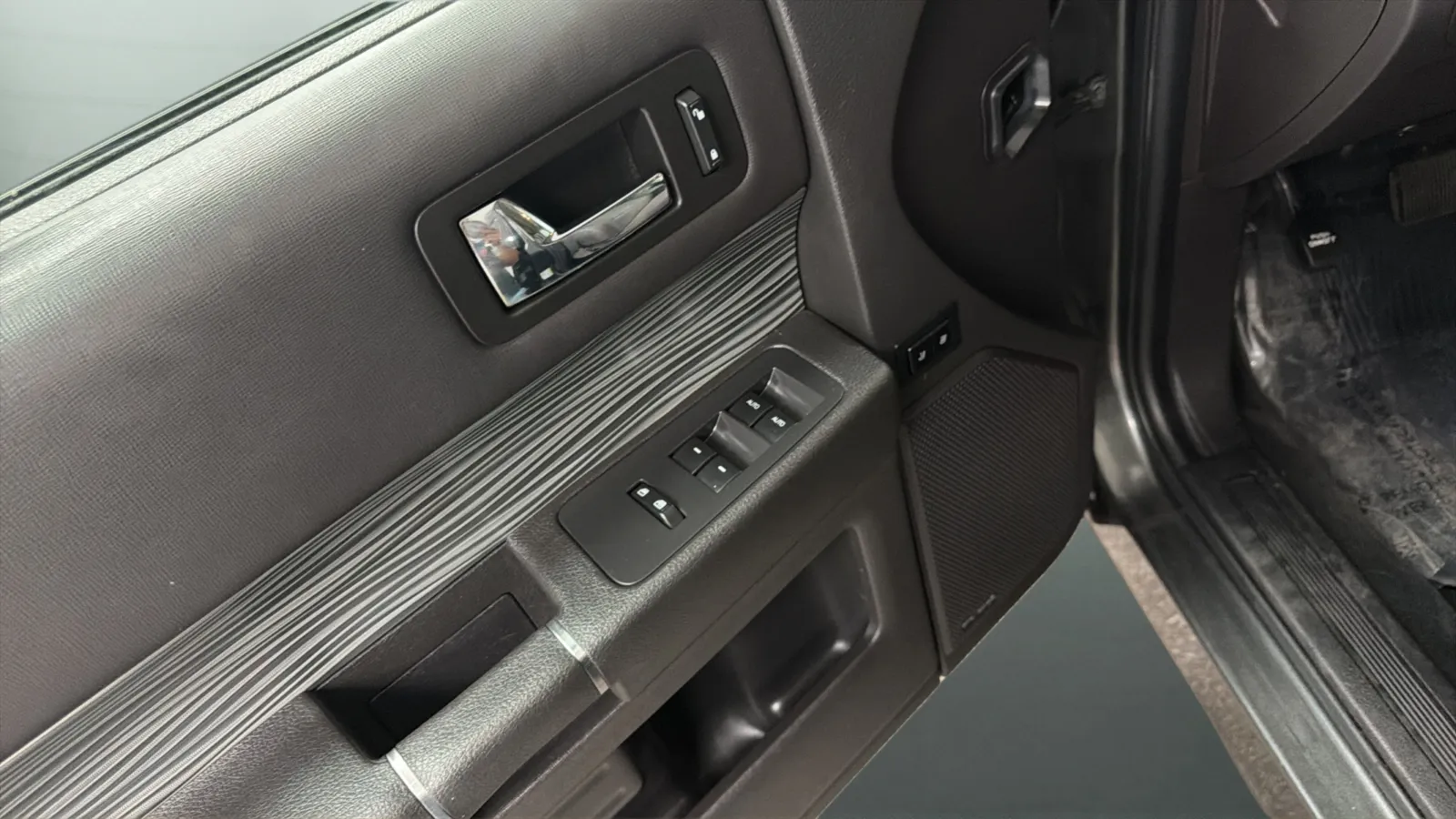 Ford Flex photo 17