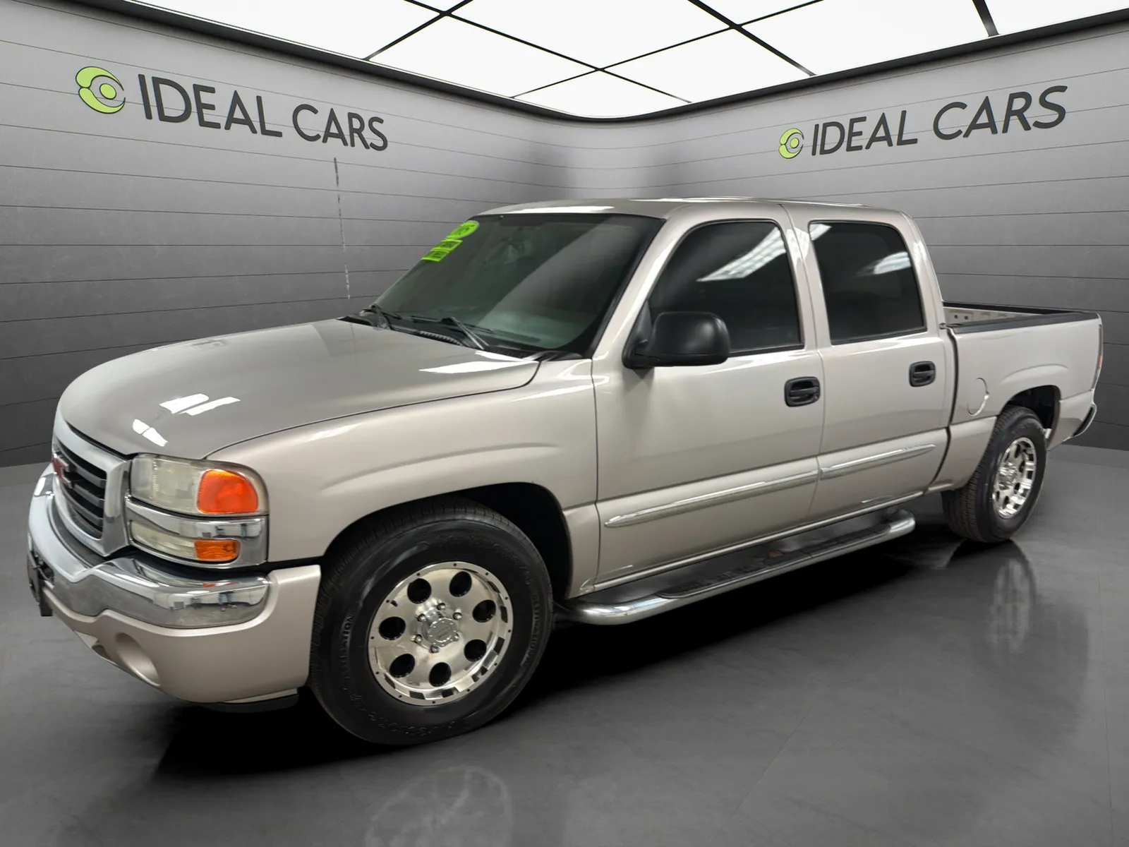 Gray 2005 GMC Sierra 1500 SLE for sale in Mesa, AZ