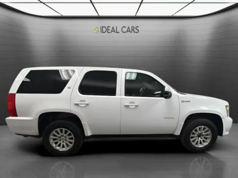 More photos of 2013 Chevrolet Tahoe Hybrid at Ideal Cars - Main Street, AZ