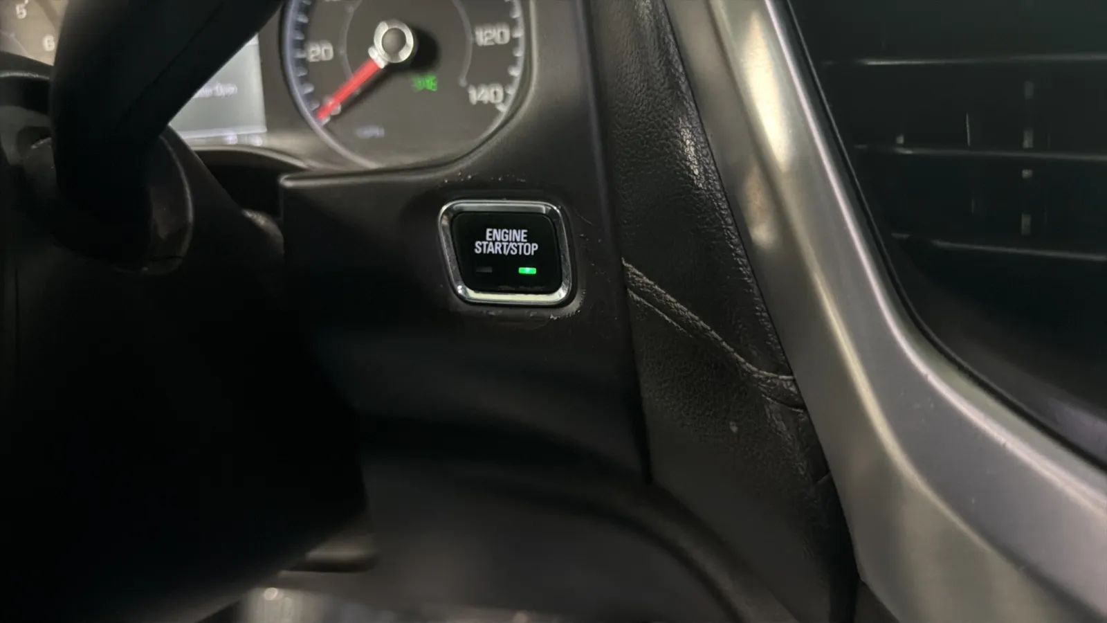 GMC Acadia photo 15
