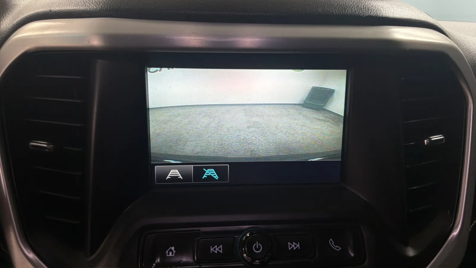 GMC Acadia photo 14