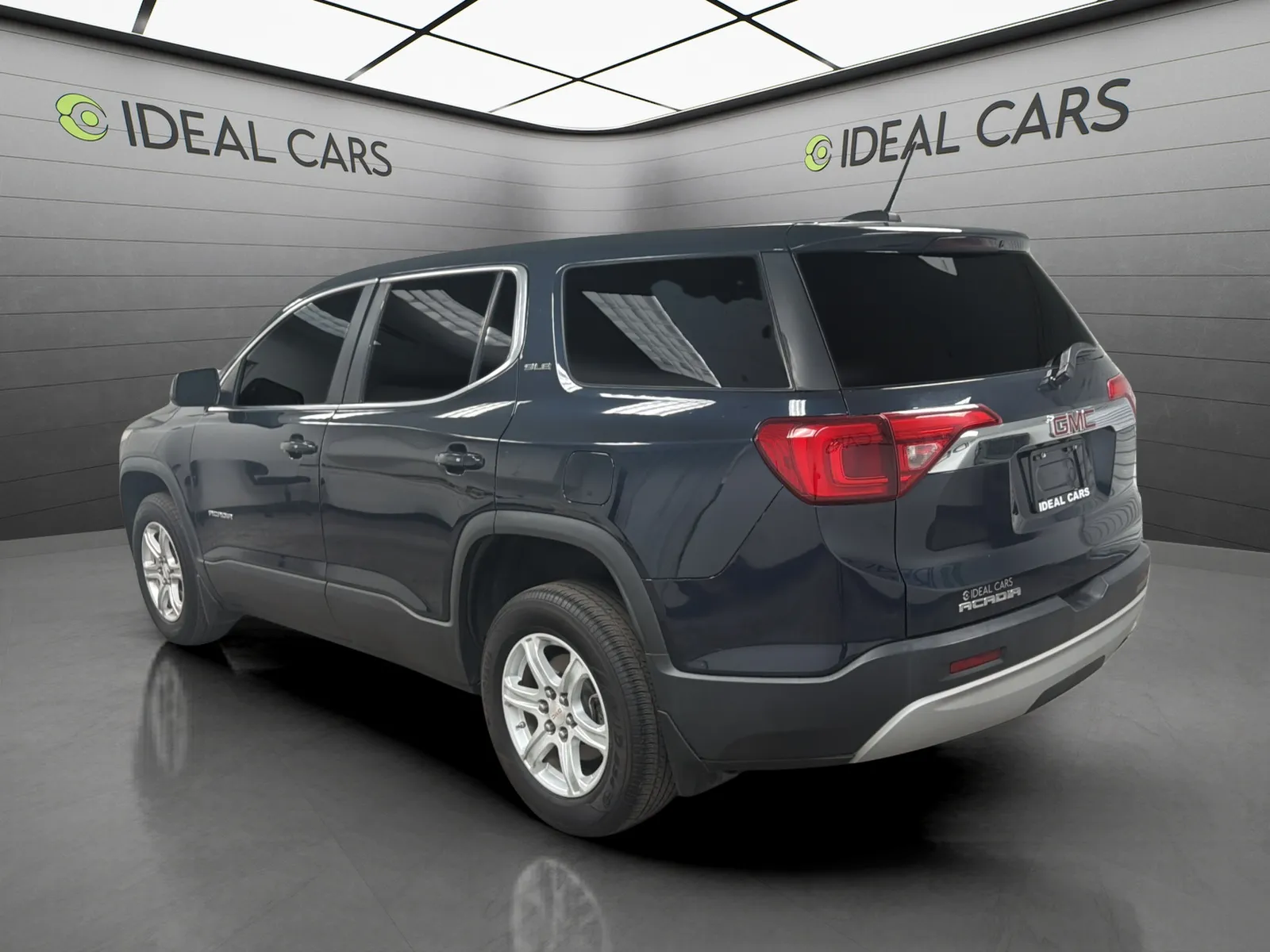 GMC Acadia photo 7
