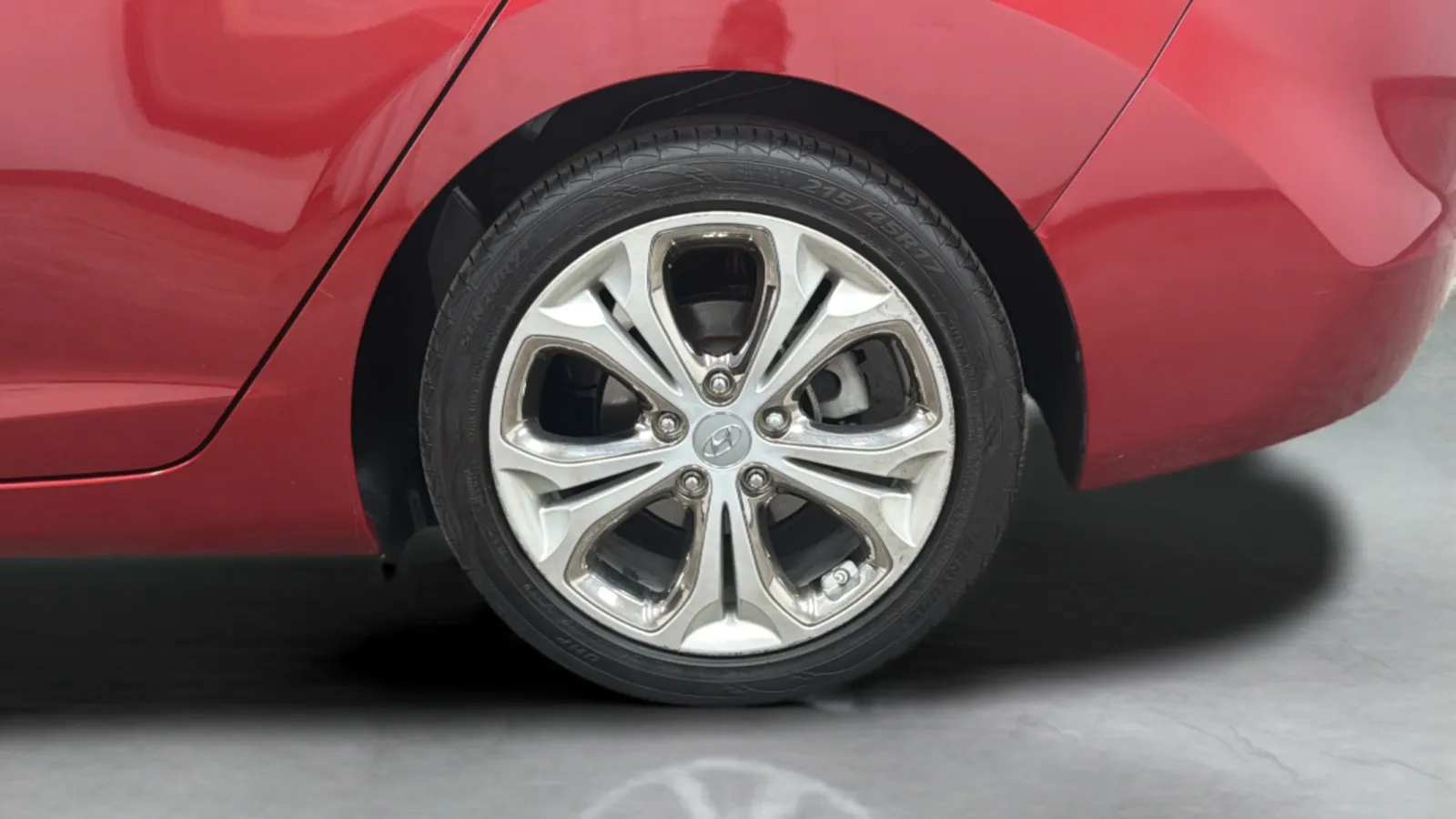 Hyundai Elantra photo 26