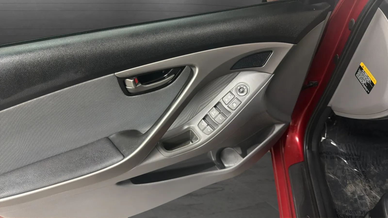 Hyundai Elantra photo 15