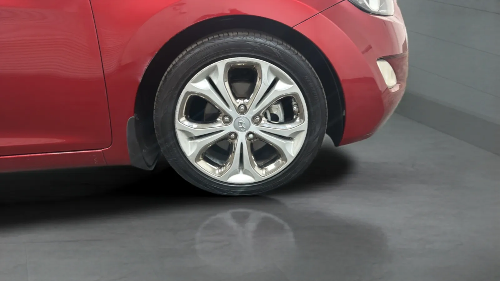 Hyundai Elantra photo 24