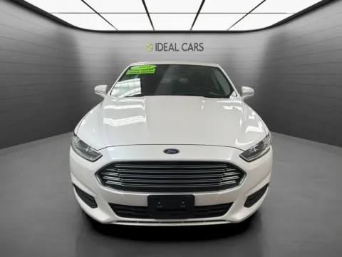Photos of 2016 Ford Fusion SE for sale in Mesa, AZ at Ideal Cars - Main Street