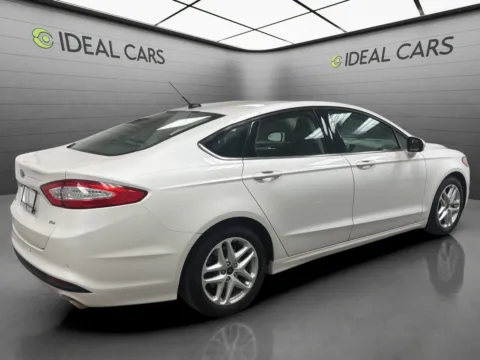 More photos of 2016 Ford Fusion SE at Ideal Cars - Main Street, AZ