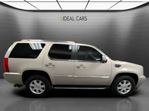 More photos of 2008 Cadillac Escalade at Ideal Cars - Main Street, AZ