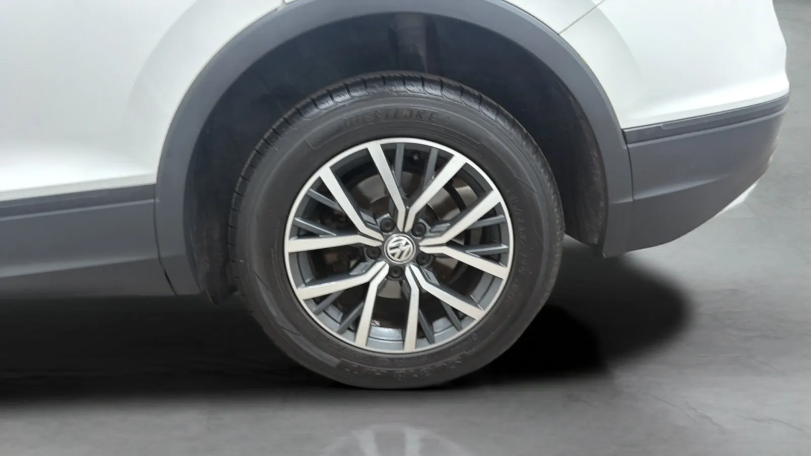 Volkswagen Tiguan photo 27