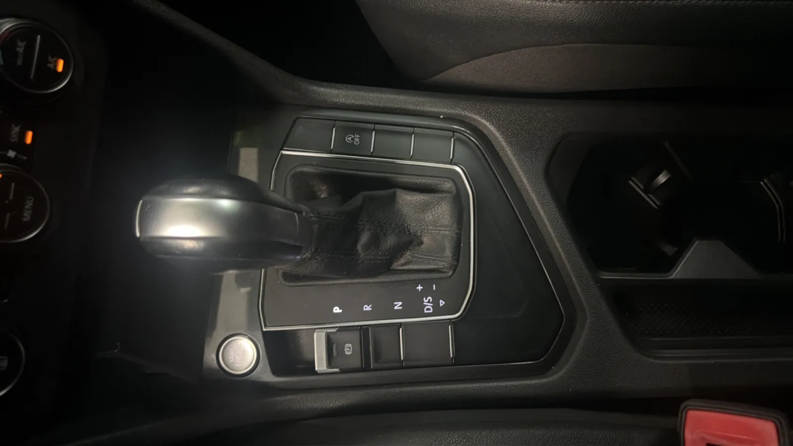 Volkswagen Tiguan photo 12