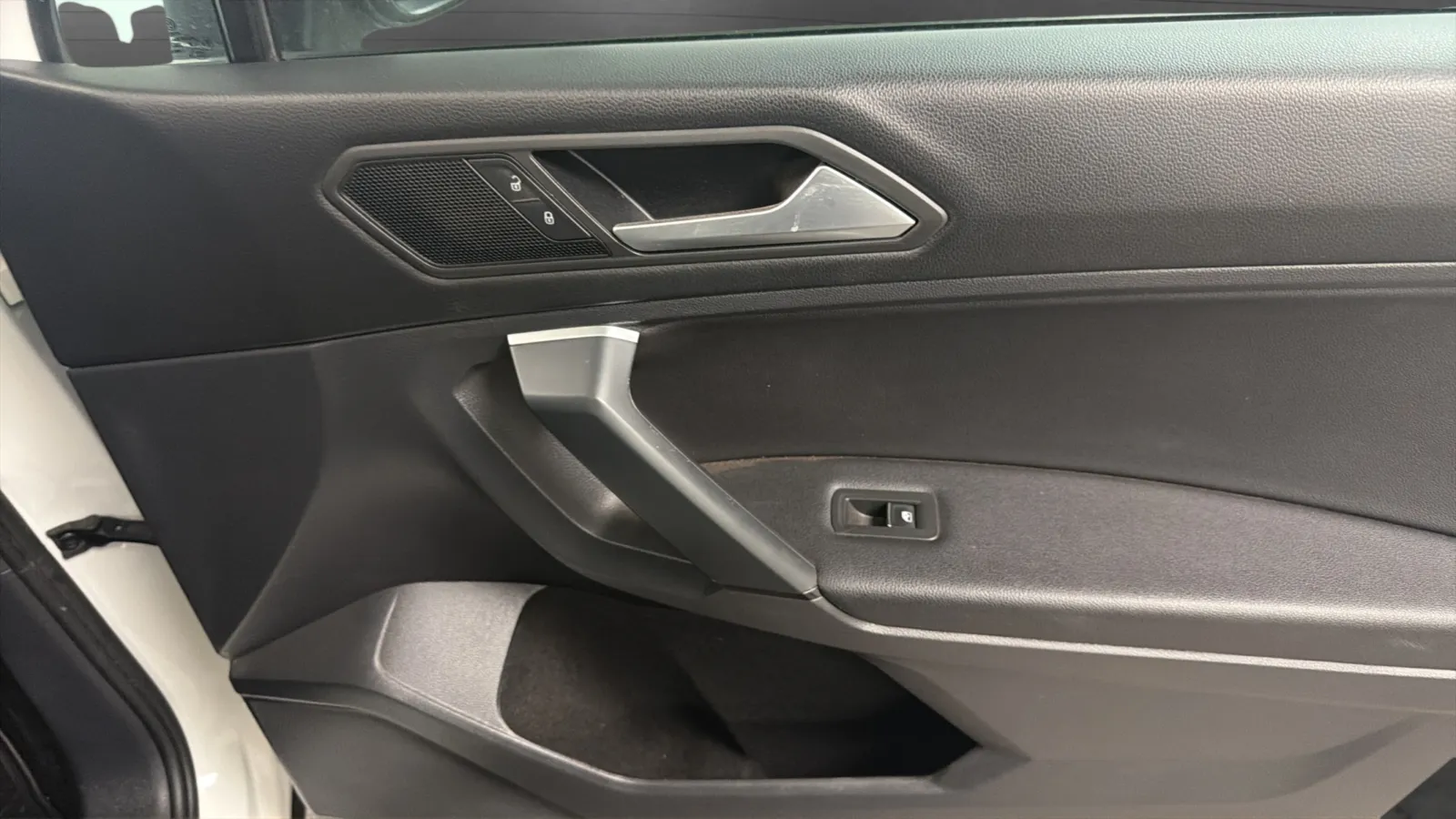 Volkswagen Tiguan photo 18