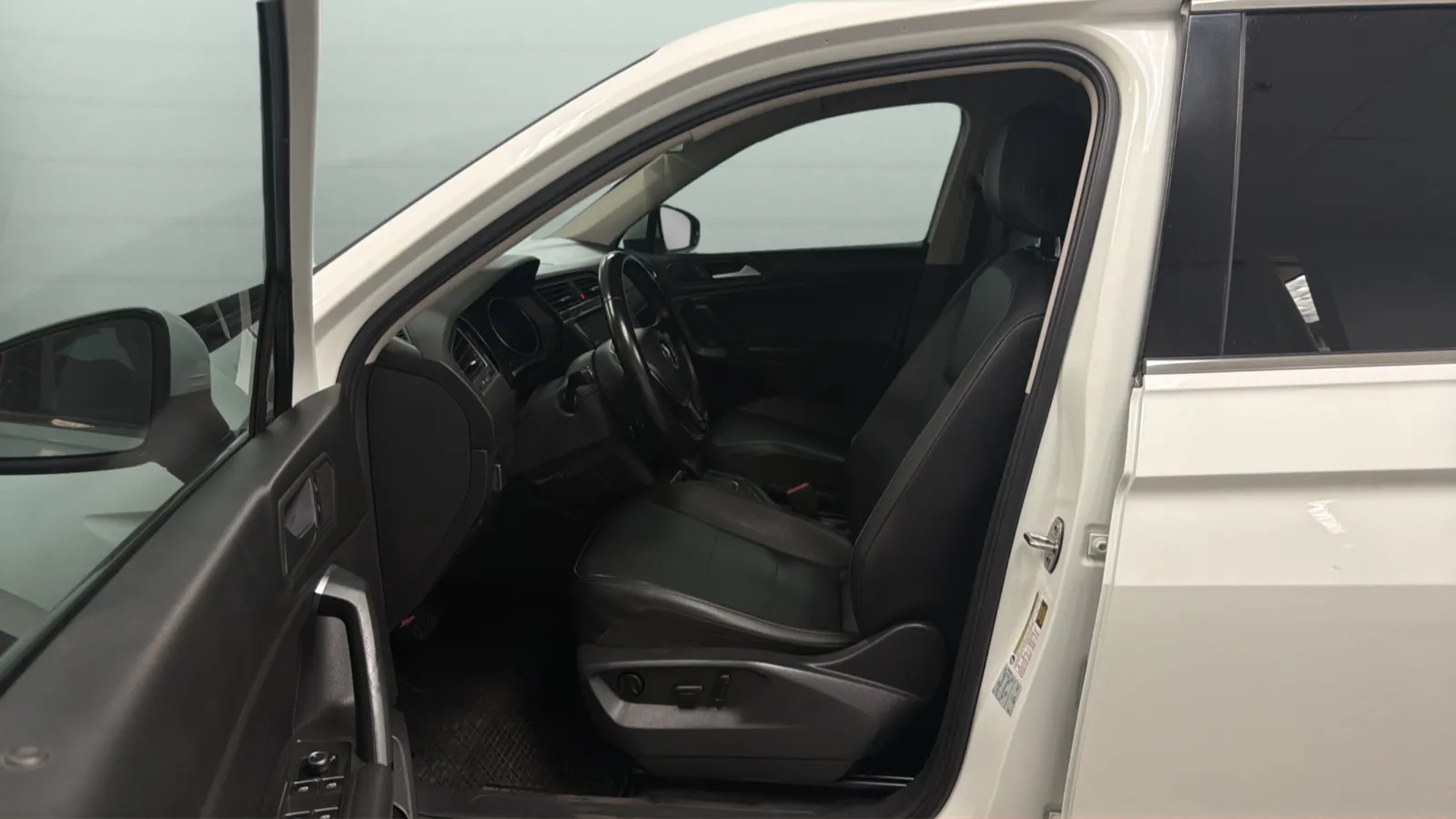Volkswagen Tiguan photo 21