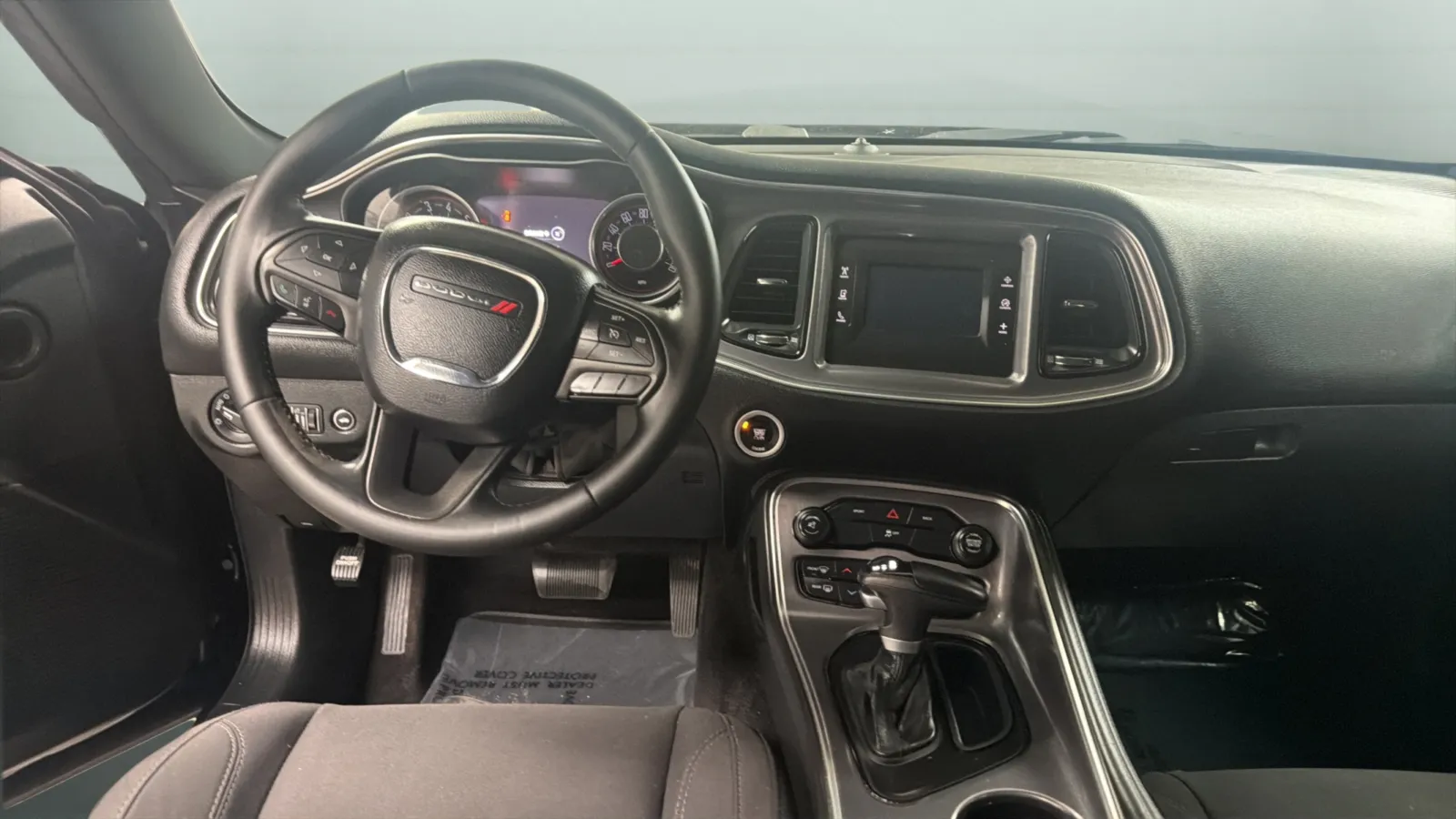 Dodge Challenger photo 10