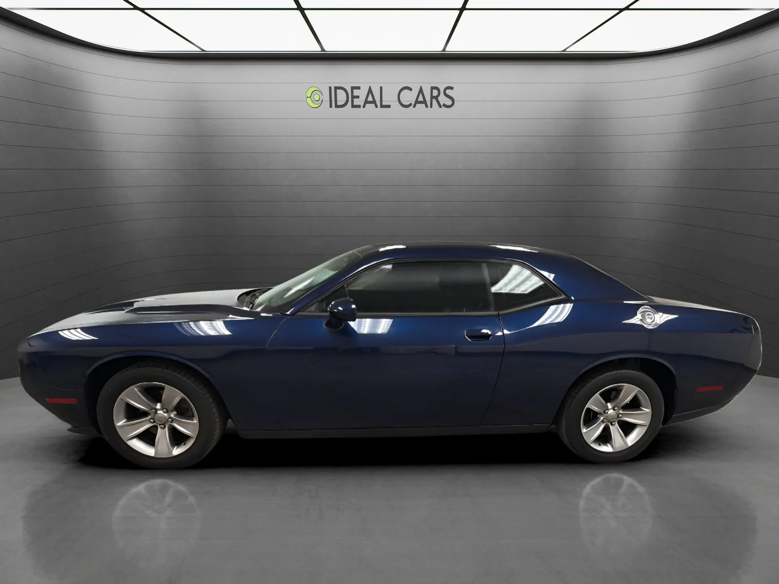 Dodge Challenger photo 8