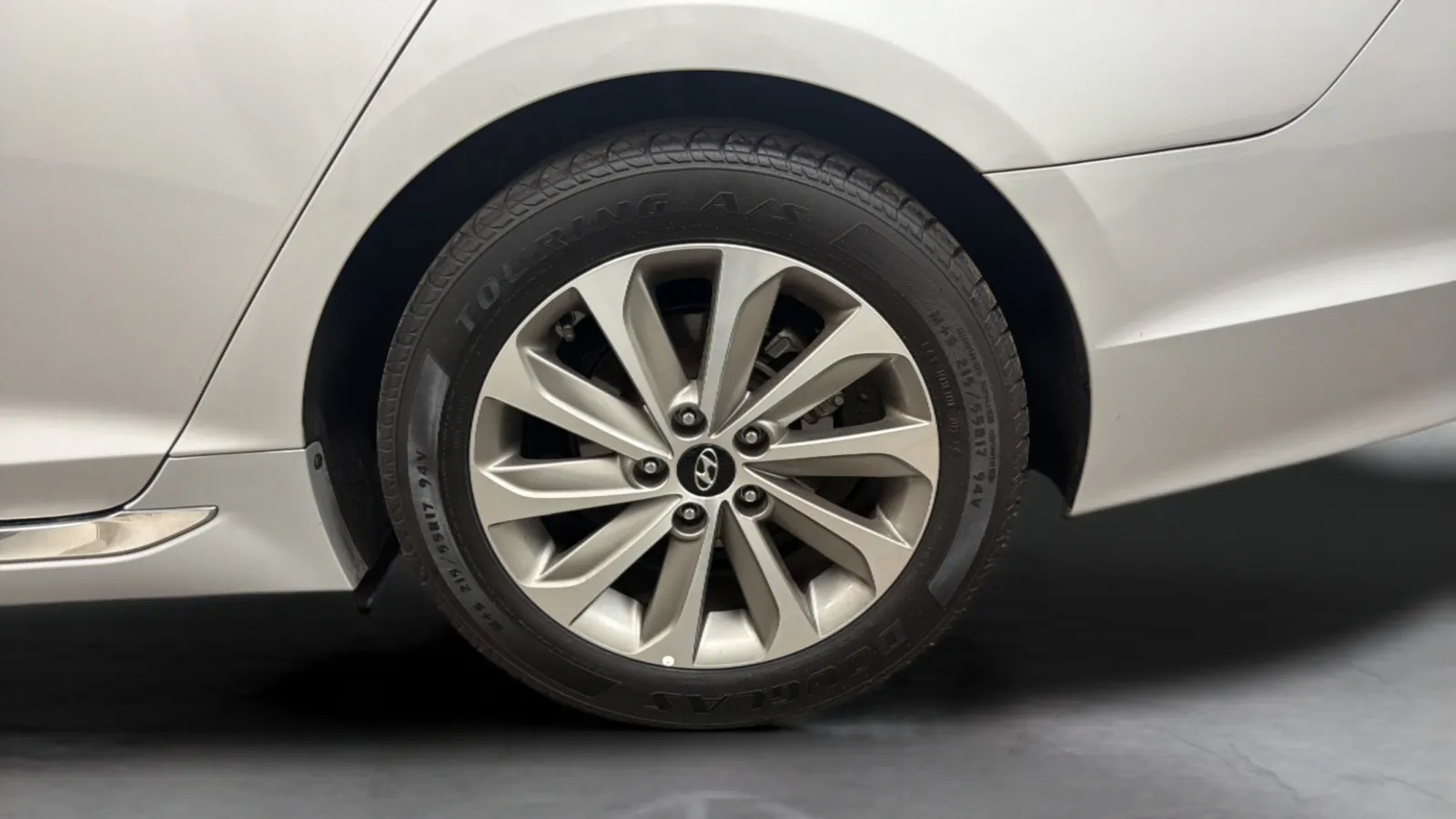 Hyundai Sonata photo 28