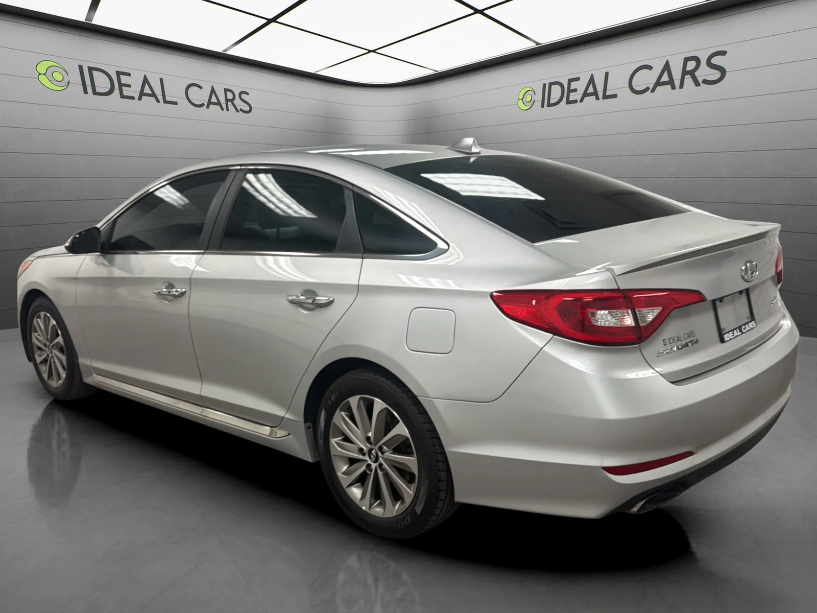 Hyundai Sonata photo 3