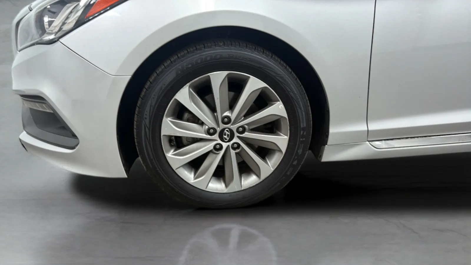 Hyundai Sonata photo 29
