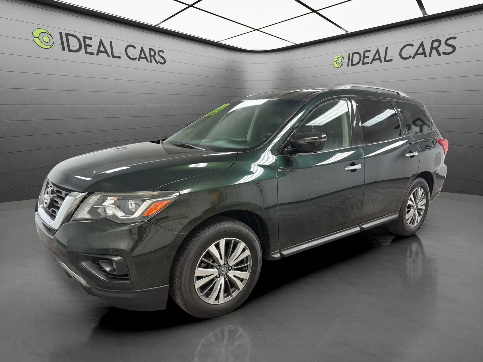 Green 2020 Nissan Pathfinder SL for sale in Mesa, AZ