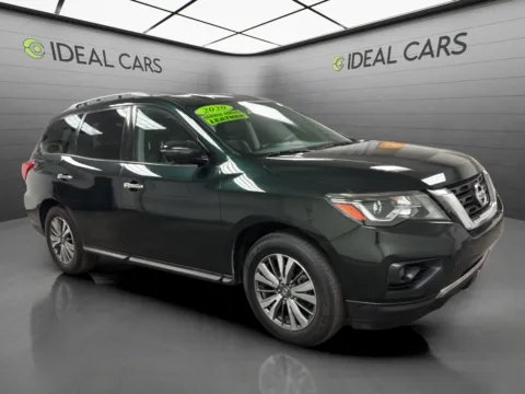 Another view of 2020 Nissan Pathfinder SL for sale in Mesa, AZ at Ideal Cars - Main Street