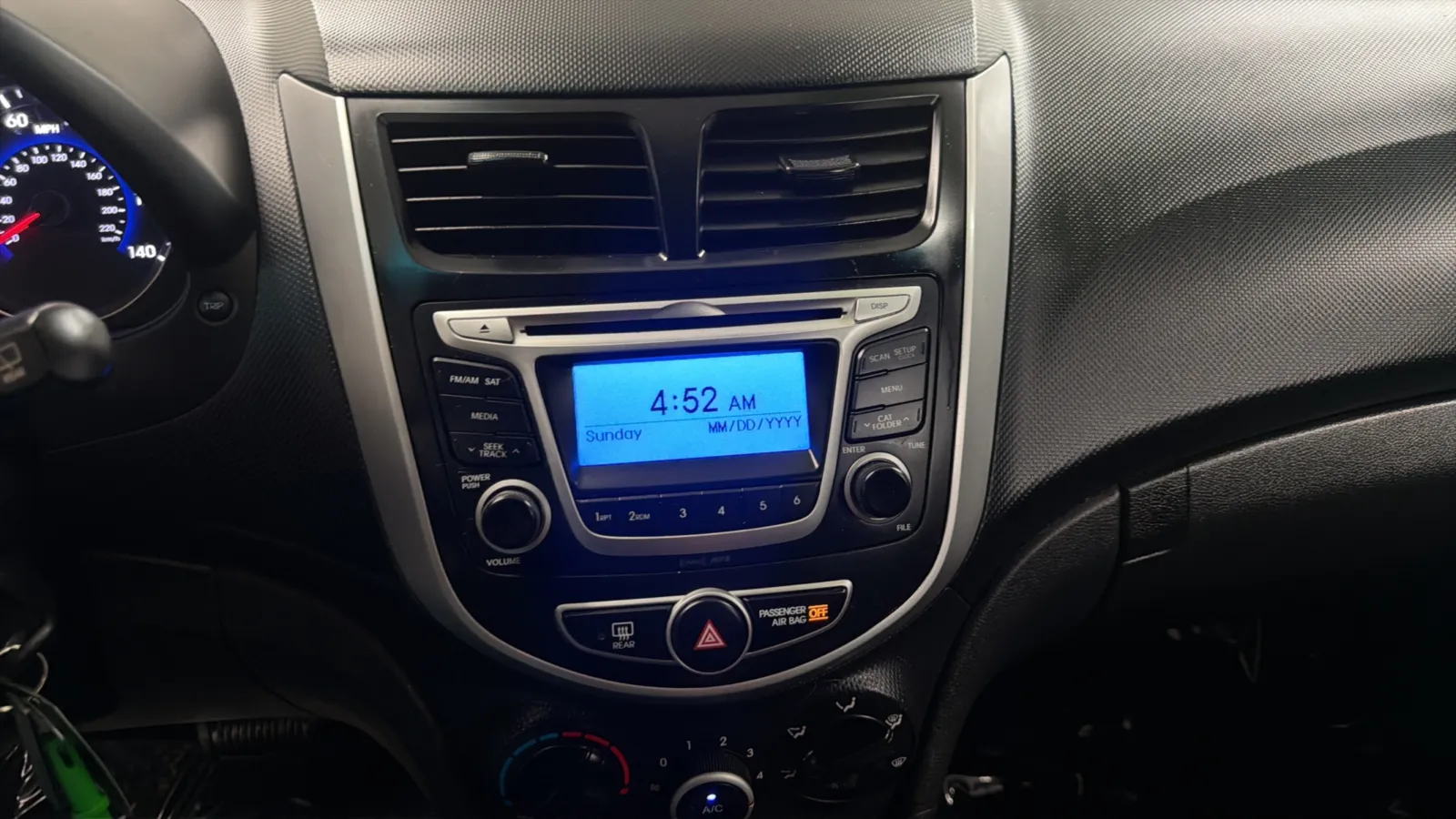 Hyundai Accent photo 13