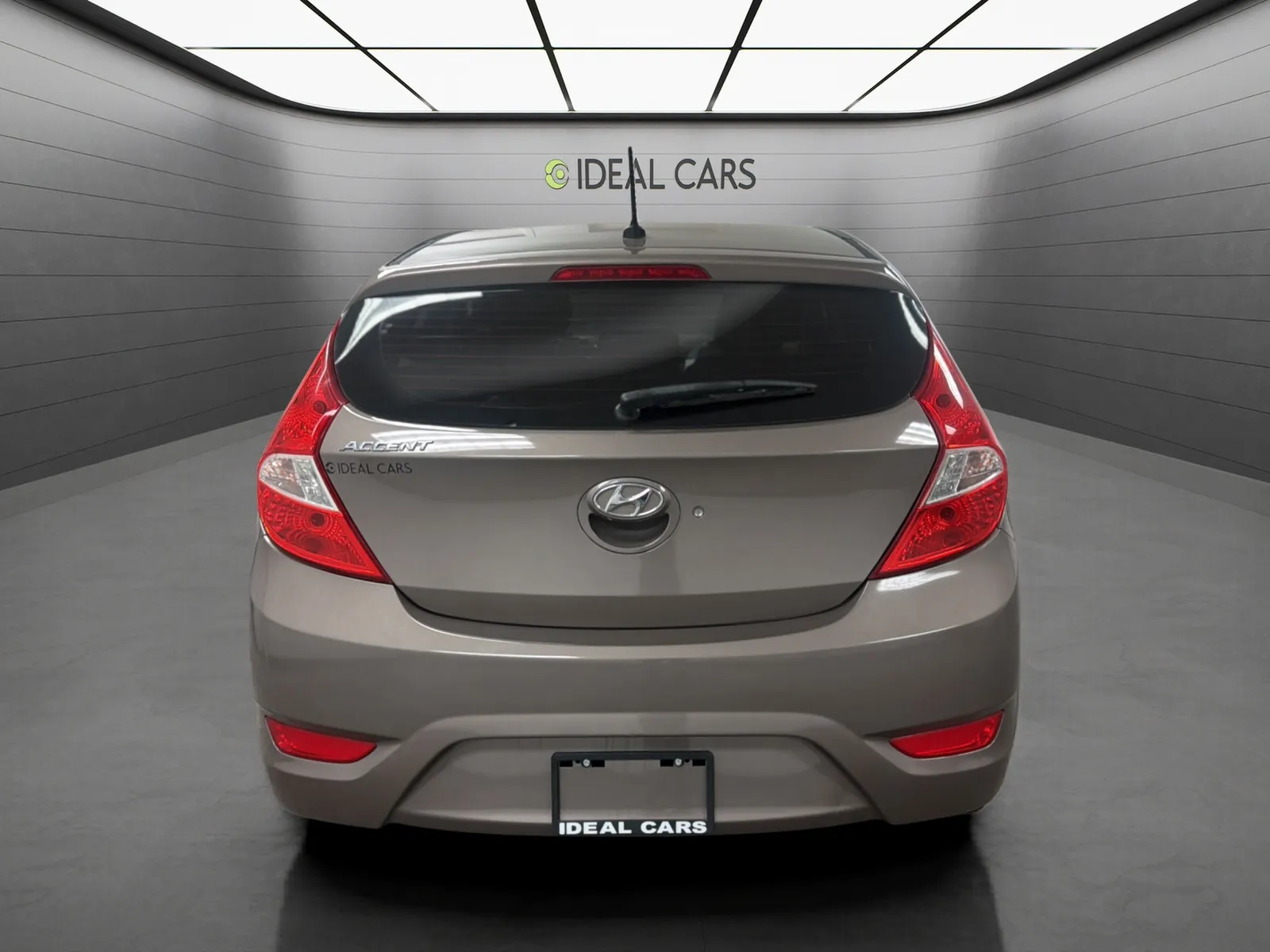 Hyundai Accent photo 6