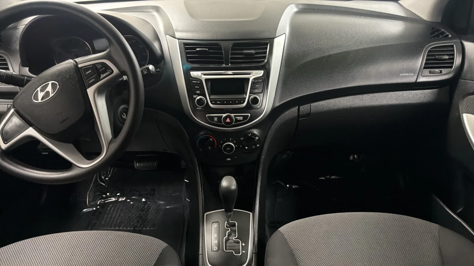 Hyundai Accent photo 14