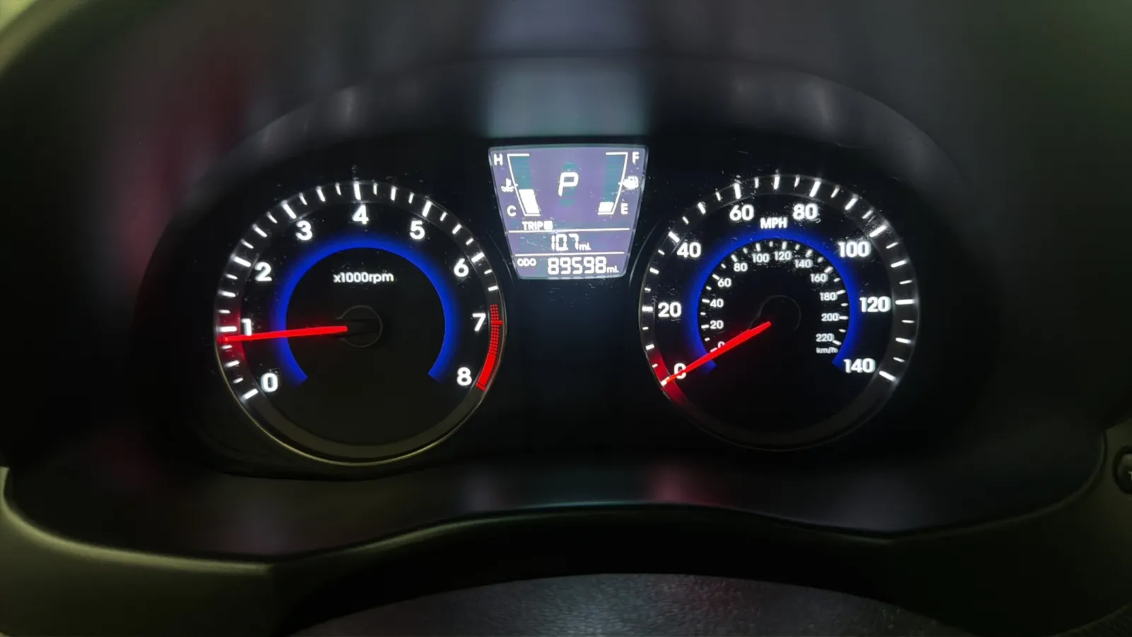 Hyundai Accent photo 11