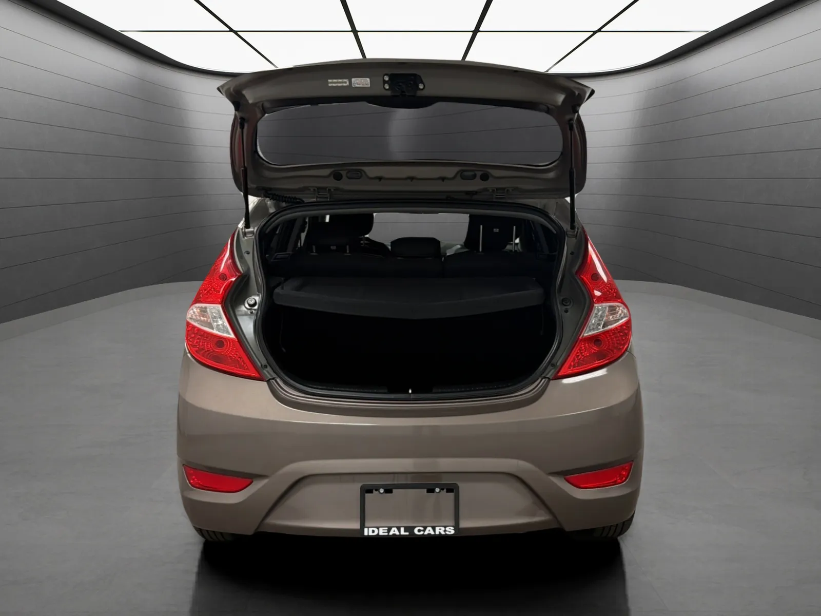 Hyundai Accent photo 18