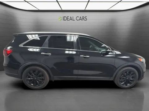 More photos of 2020 Kia Sorento EX V6 at Ideal Cars - Main Street, AZ