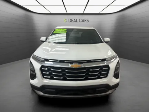 Photos of 2025 Chevrolet Equinox LT for sale in Mesa, AZ at Ideal Cars - Main Street