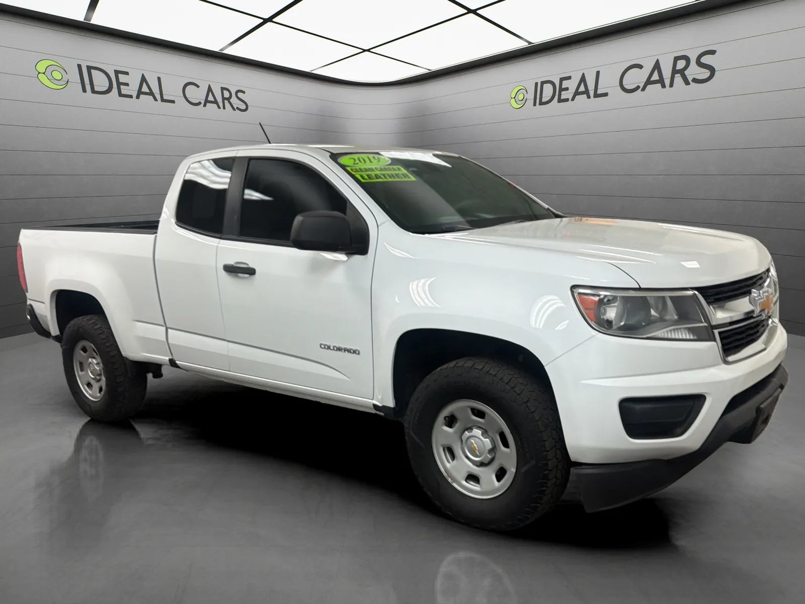 Chevrolet Colorado photo 3