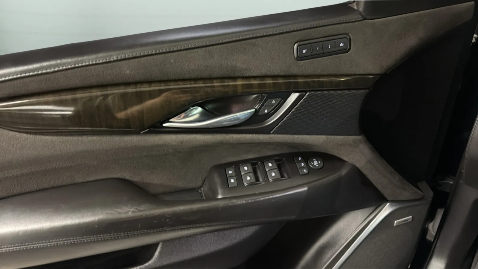 Cadillac Escalade photo 17