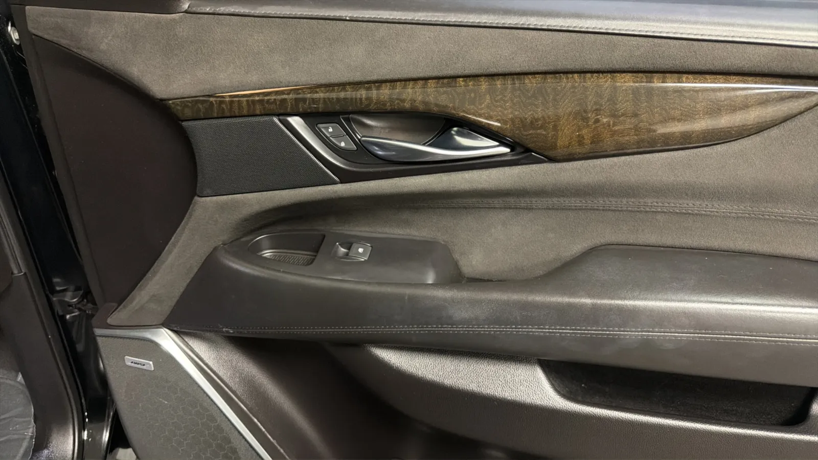 Cadillac Escalade photo 18