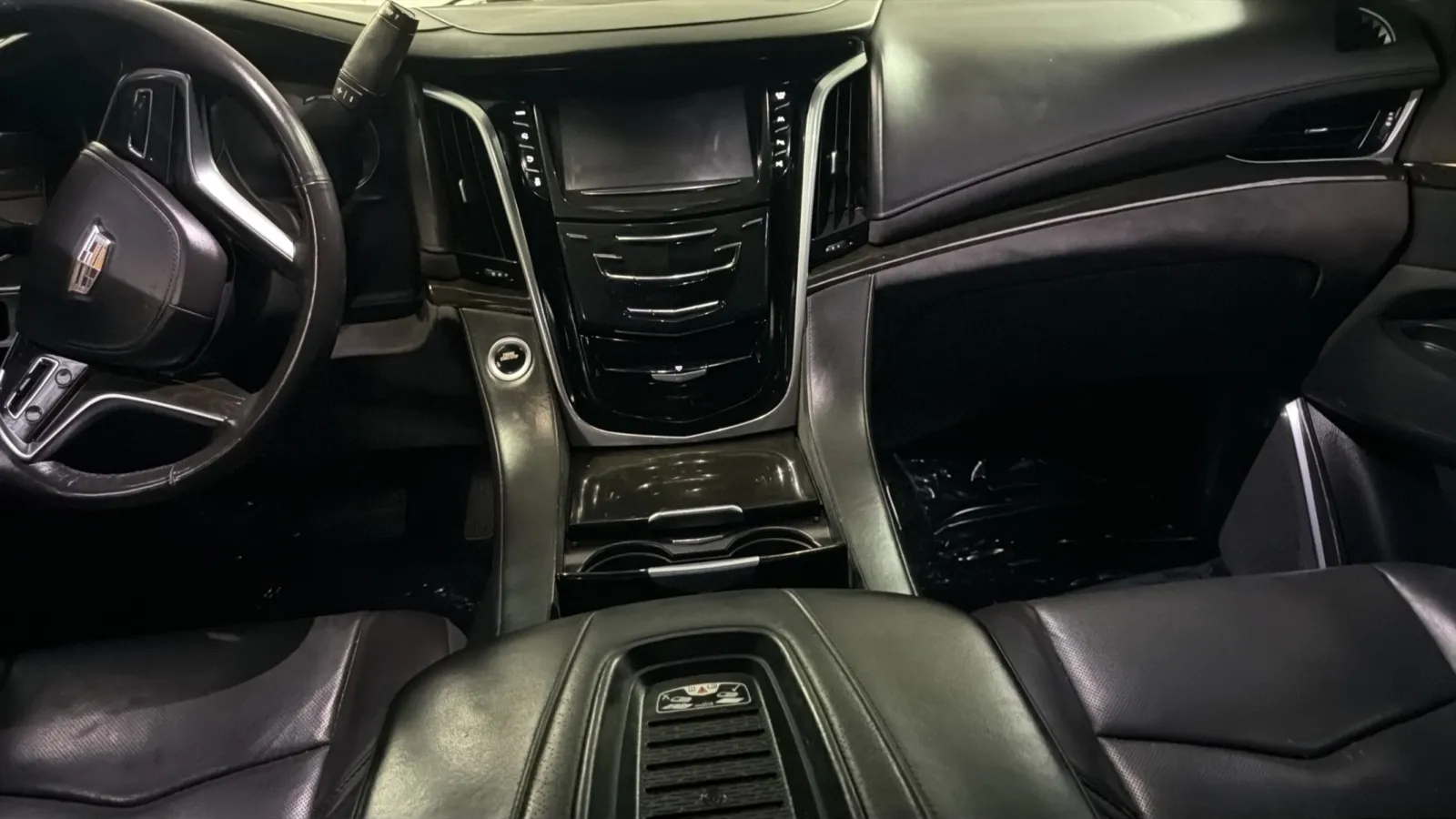 Cadillac Escalade photo 16