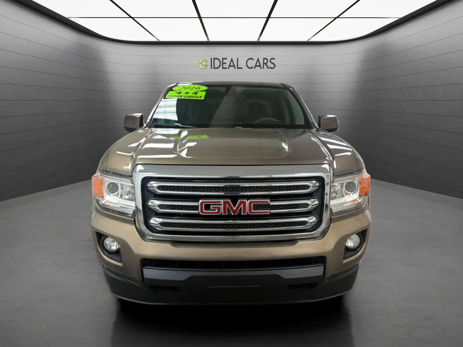 GMC Canyon photo 2