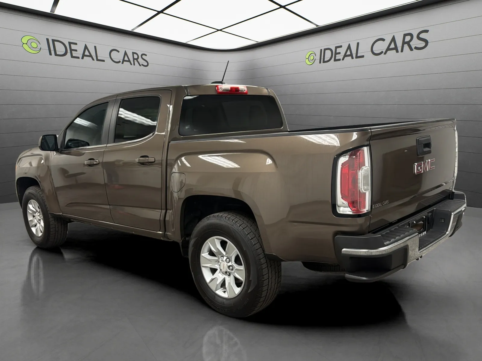 GMC Canyon photo 7