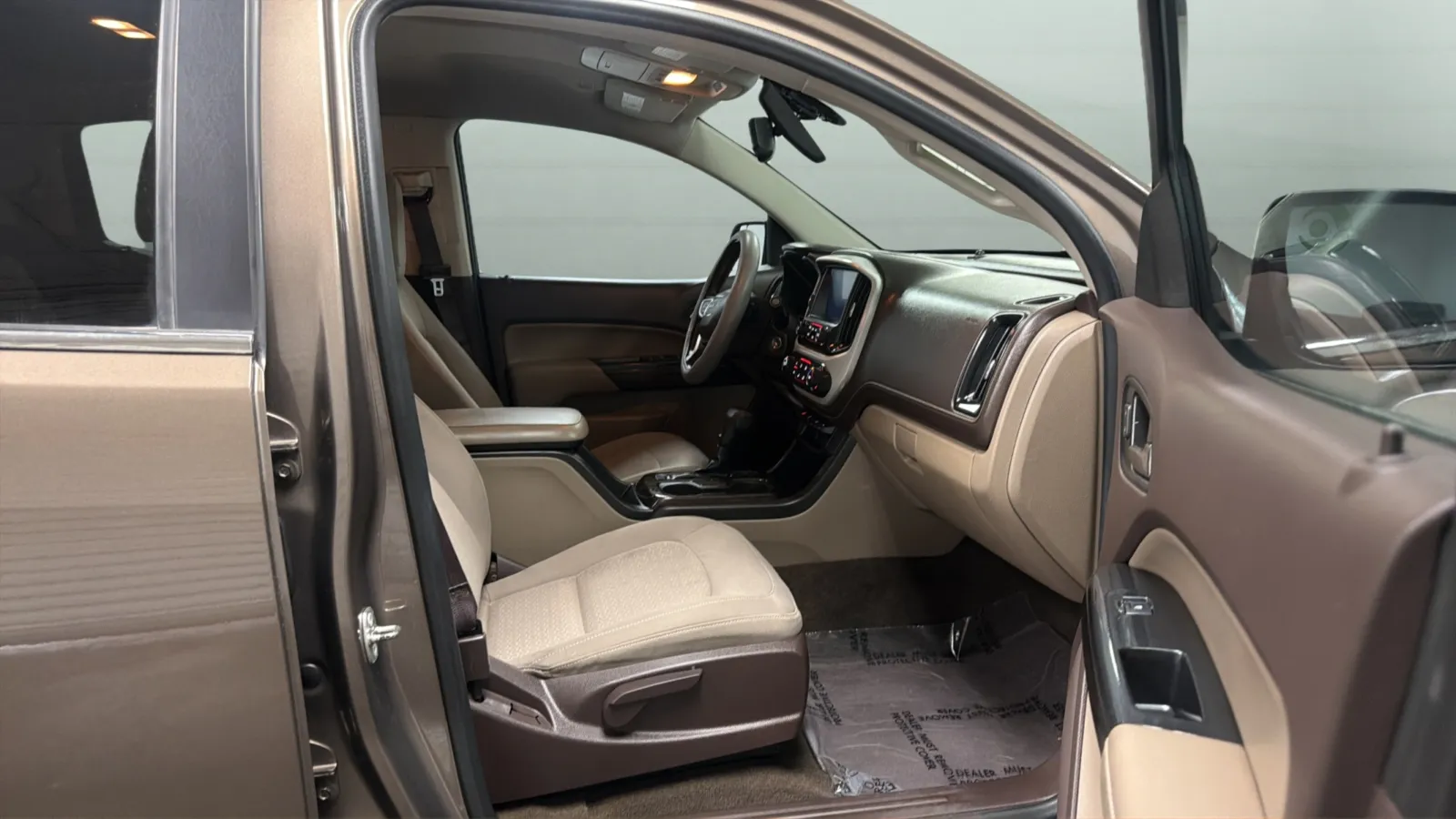 GMC Canyon photo 21