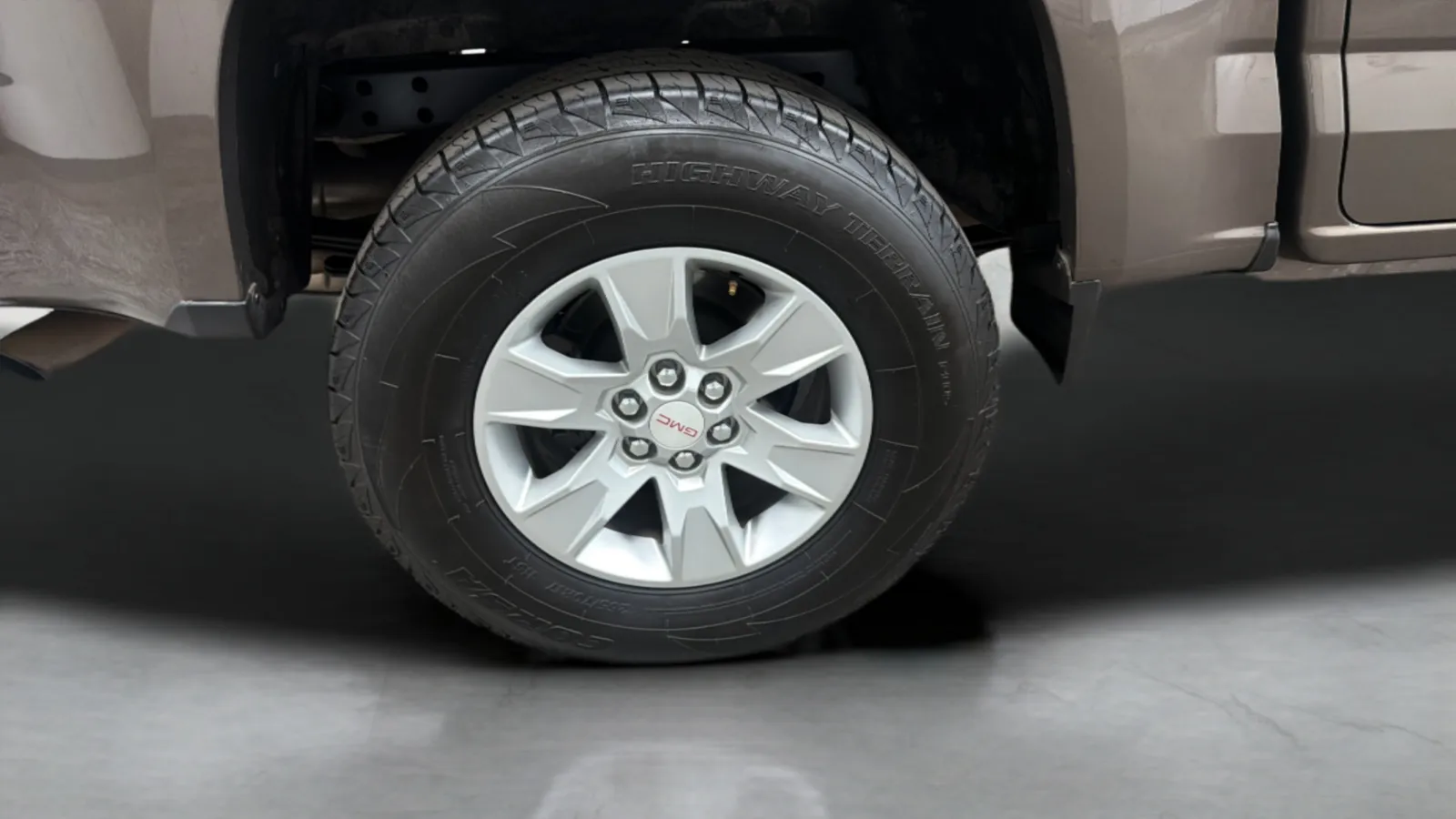 GMC Canyon photo 26