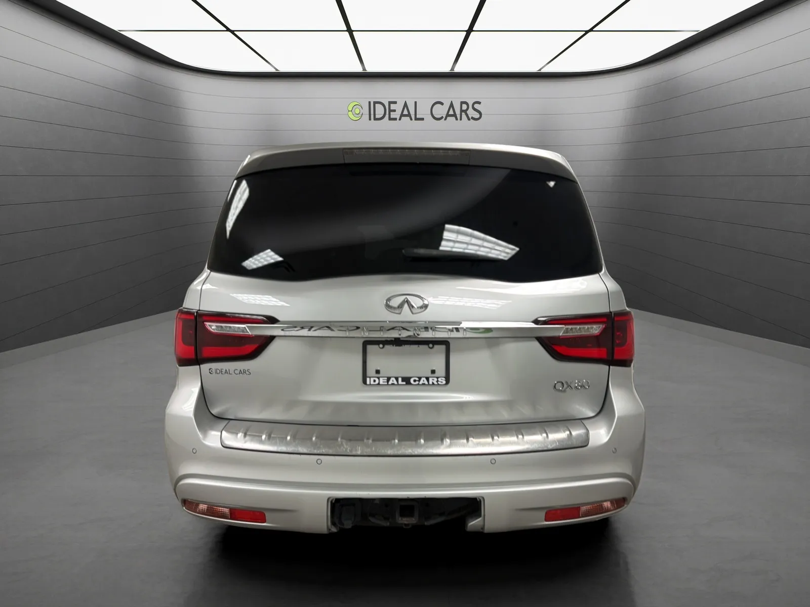 Infiniti QX80 photo 6