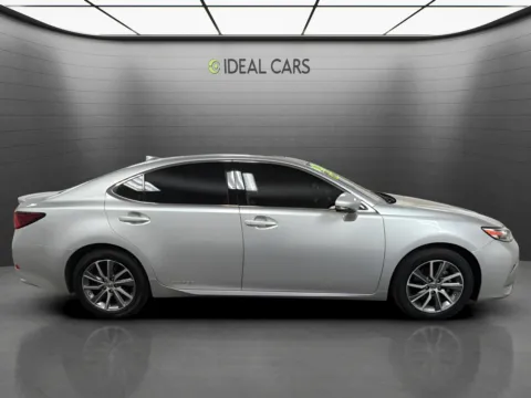 More photos of 2016 Lexus ES 300h at Ideal Cars - Main Street, AZ